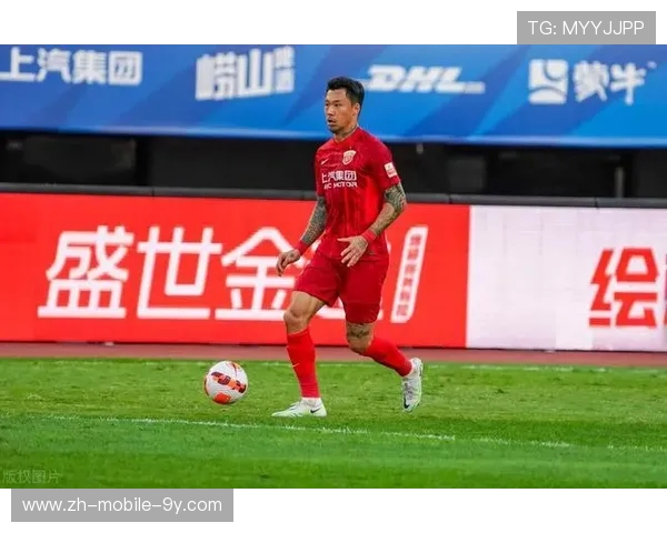 张琳芃带领中国足球队迎战国际强敌 力争突破自我成就新辉煌