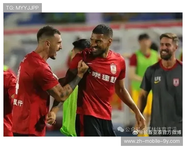 浙江队主场鏖战长春亚泰双方激烈对攻上演进球盛宴 浙江队主场鏖战长春亚泰双方激烈对攻上演进球盛宴