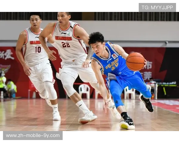 福建浔兴与天津先行者激战正酣 聚焦新一轮篮球对决精彩纷呈