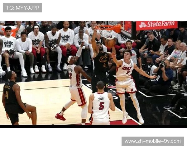 2018年NBA季后赛热火与骑士激烈对决回顾与精彩瞬间分析