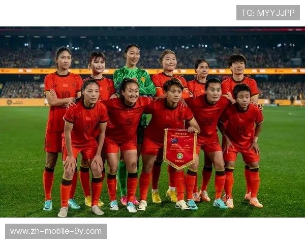 中国女足迎战加拿大队力争胜利展现拼搏精神与团队合作 中国女足迎战加拿大队力争胜利展现拼搏精神与团队合作