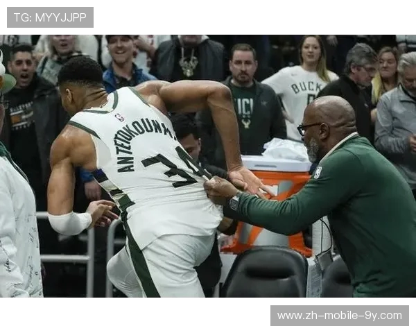 字母哥怒撕球衣引发更衣室冲突雄鹿惨败后气氛紧张升级