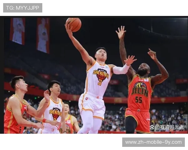 广东队与深圳队季后赛今晚激战正酣期待精彩对决与精彩表现