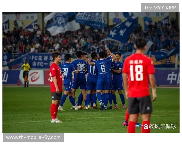 浦和红钻迎战神户胜利船争夺联赛关键三分的激烈对决
